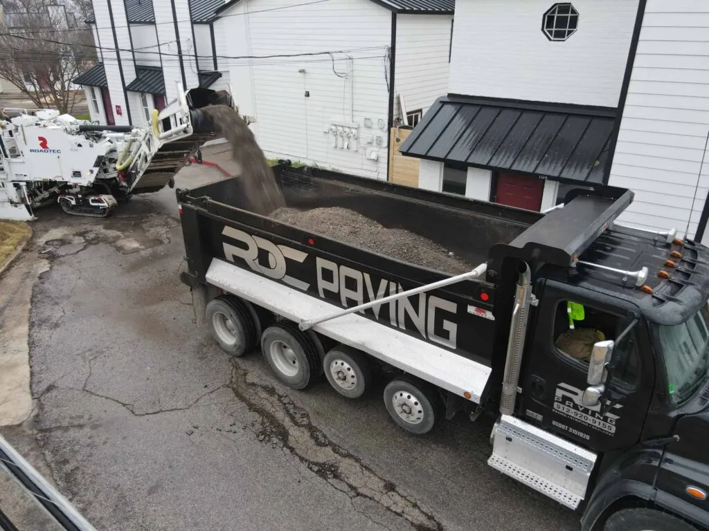 Can Extreme Heat Affect An Asphalt Sealcoating Application?