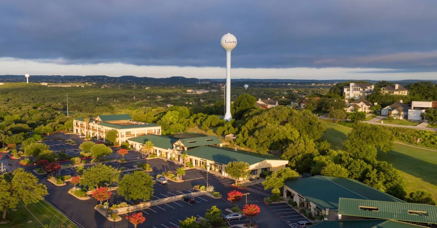 Read more about the article Asphalt Paving Contractor Lakeway, Texas