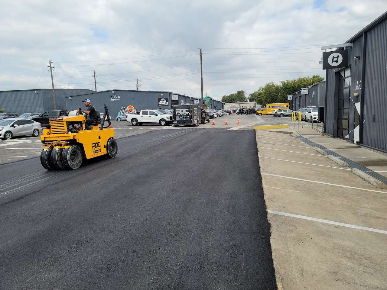 Read more about the article An Asphalt Maintenance Guide for Facility Managers