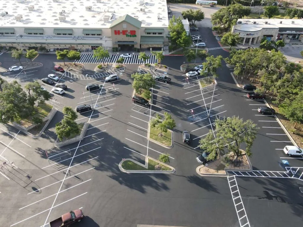 How Long Does It Take Asphalt Sealcoating to Dry in Austin?