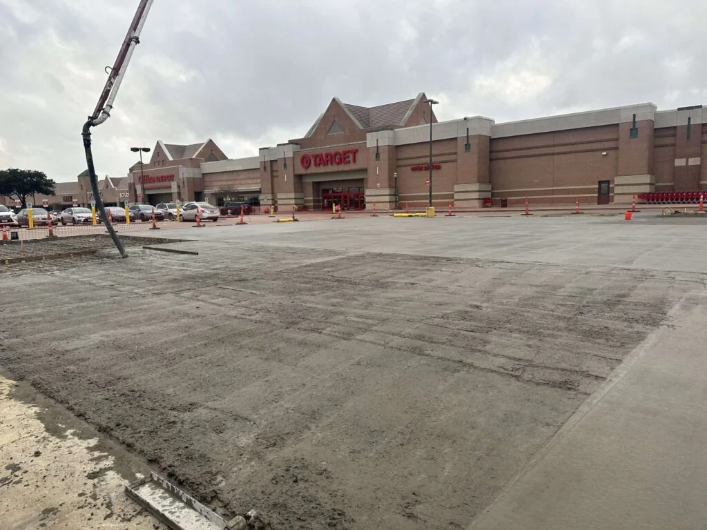 The Advantages of Concrete Parking Lot Construction For Your Business