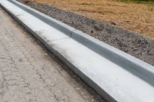 Concrete curbing installed by RDC Paving's concrete contractors